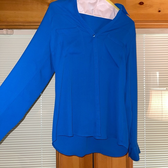 Everything is a size small and in perfect condition $75 for all - Picture 5 of 16